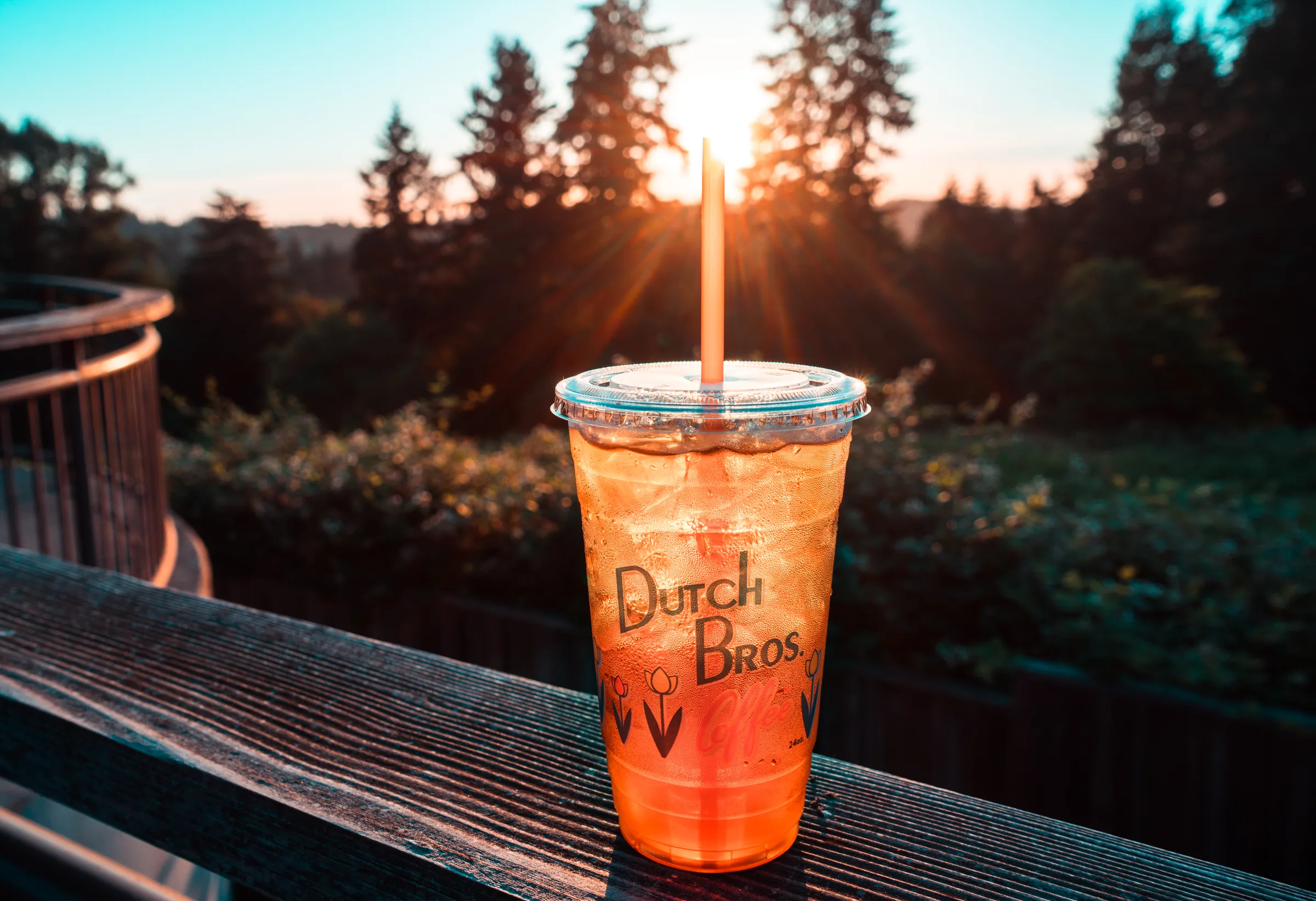 Medium Iced Sweet Sunrise Tea